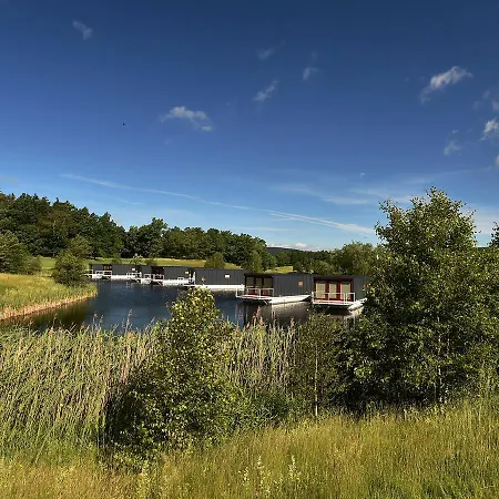 Hausboaty Ypsilon Golf Liberec リゾート 3*