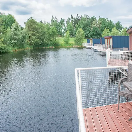 Hausboaty Ypsilon Golf Liberec リゾート 3*