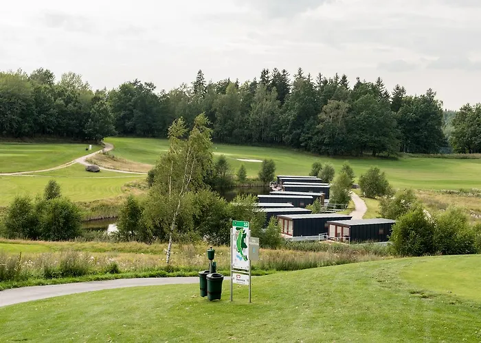 Hausboaty Ypsilon Golf Liberec 리조트 3*