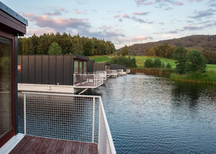 Hausboaty Ypsilon Golf Liberec 3*